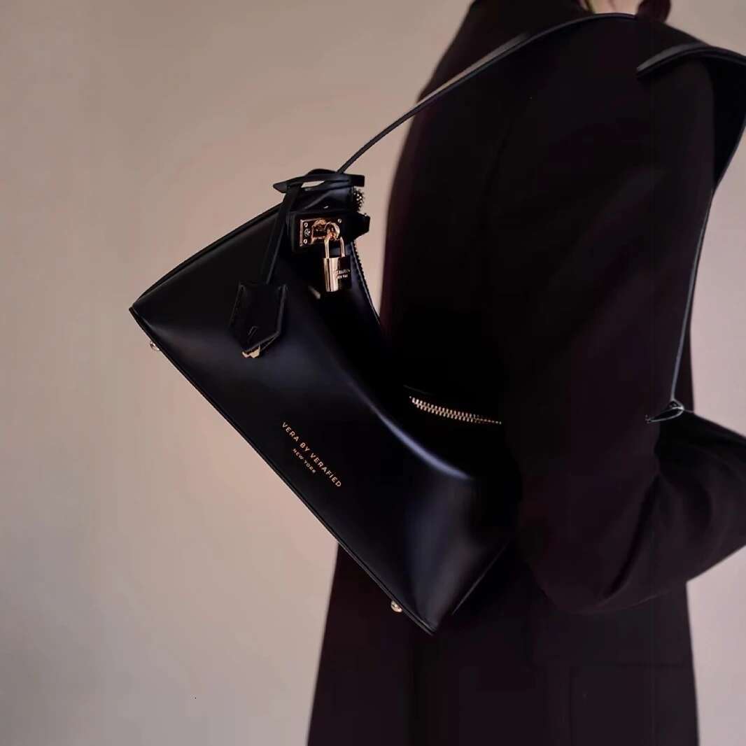 Light , Niche Fashion, High-End Feeg, Underarm Hobo Small Square Bag, Handbag