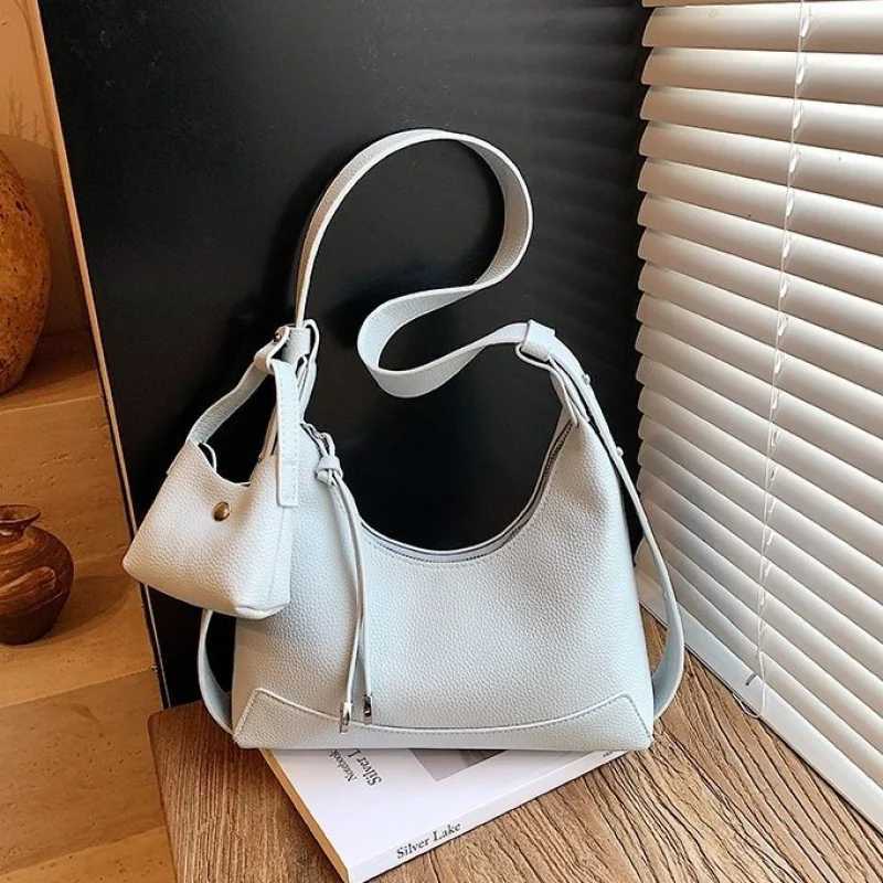 High-End Stylish Minimalist Tote Bag For Casual Business Commuter Women In Solid Color Fashion With Large CapacityW251117