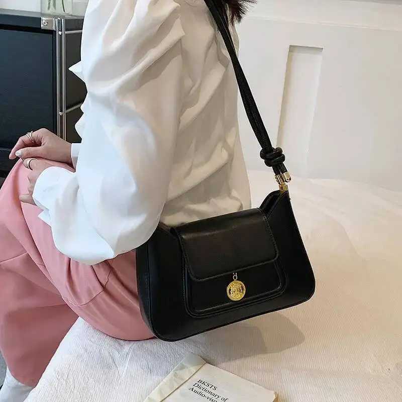 Bloom Vintage Red Y2k Handbag Women High Street Elegance Pu Leather Shoulder Ladies Retro Fashion Underarm Bag AestheticW251115
