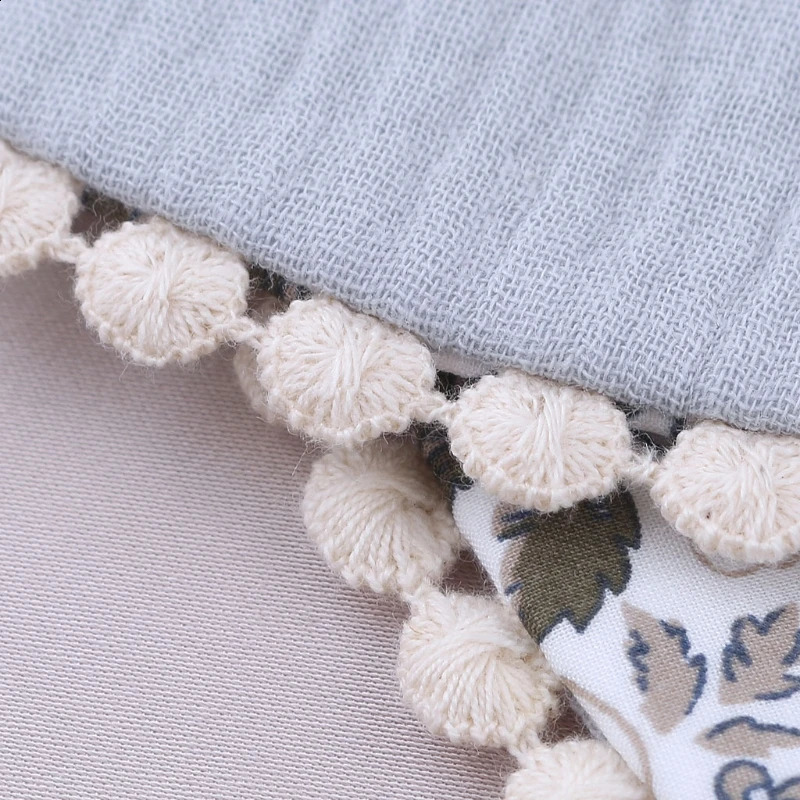 Baby fringe Saliva towel retro doublesided floral print bib feeding Burp fabric Bandana scarf 250414z