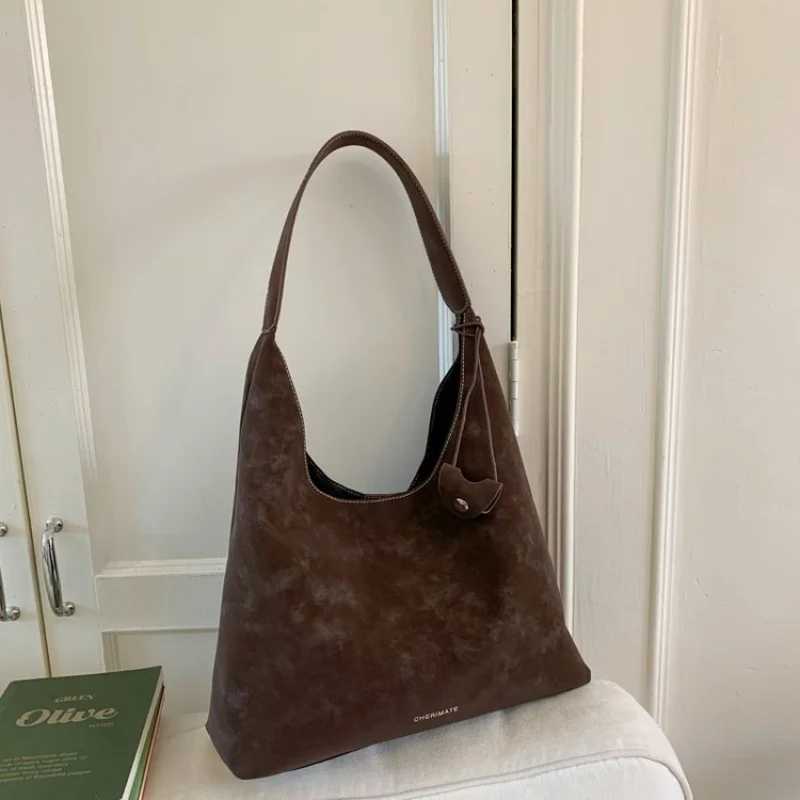 Elegant Messenger Bag for Women Crafted from Genuine Leather Luxury Brand Design Famous Designer TouchW251117