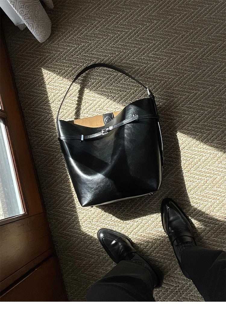 New Ladies Handbag Tote Bag Soft Simple Women Bucket Bag Fashionable Lady Shoulder Bag Luxury Thick Leather Bag 2024W251117