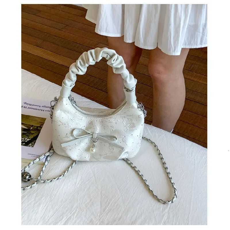Premium Womens Shoulder Bag In Genuine Leather Famous Designer Handbag Popular Classic Elegant For Daily UseW251117