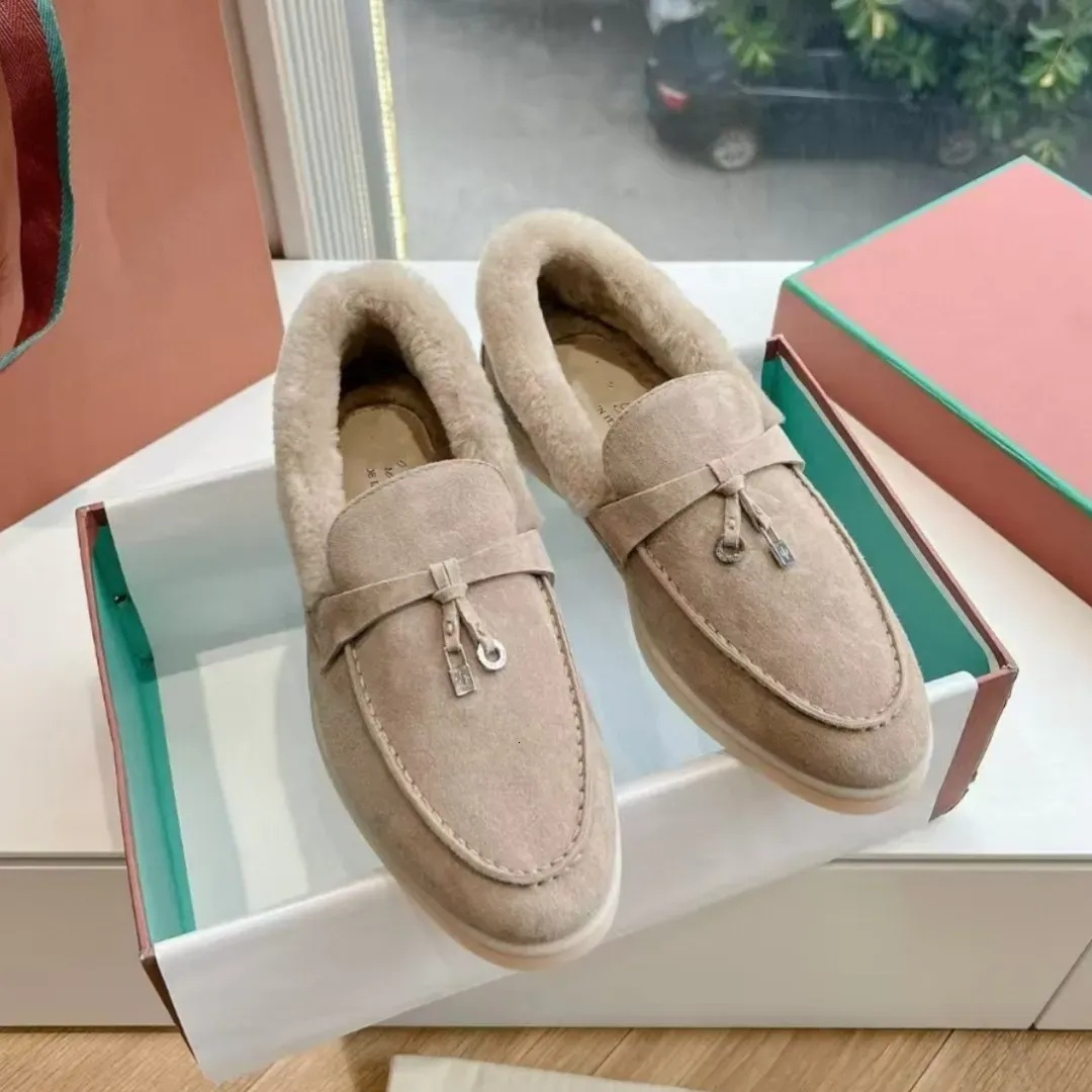 10A Designer Loafers Fur casual shoe Black Pink Grey Suede Furry Winter shoe Womens mens warm Outdoor walk Sneaker Wool fluffy comfortable 68