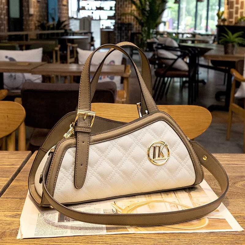 Premium Women Crossbody Bag Genuine Leather Handbag Elegant Shoulder Bag Vintage Style Luxury Designer FashionableW251117