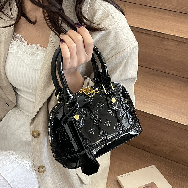 Free Shipping 2025 Hottest Shell Bag Fashion Versatile Glossy High Quality Women Shoulder Crossbody Bag Available in Red Black and More Colors