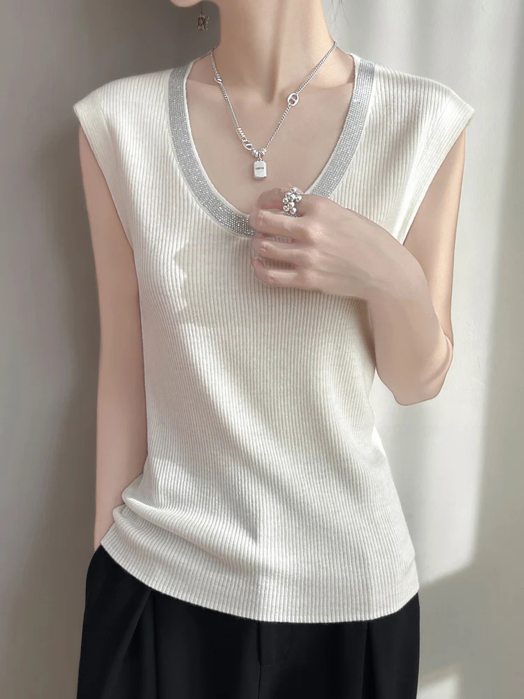 Sleeveless knitted Vest for Women Fine Spun Wool 2025 Spring/Summer U-neck Diamond Tops Fashion Fit Temperament Tank 250417