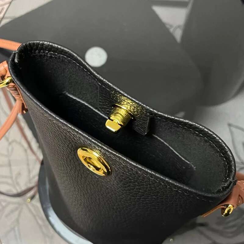 Genuine Leather Mini Bags For Women Designer Handbag And Purse 2024 New In First Layer Cowhide Lock Shoulder Mobile Phone
