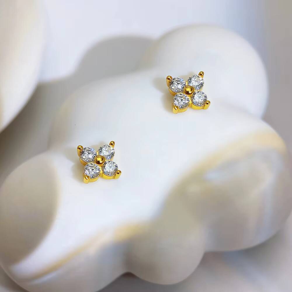 Jewelry Manufacturers Daily Wear 6MM Flower D Color VVS Moissanite 925 Sterling Silver Stud Earrings