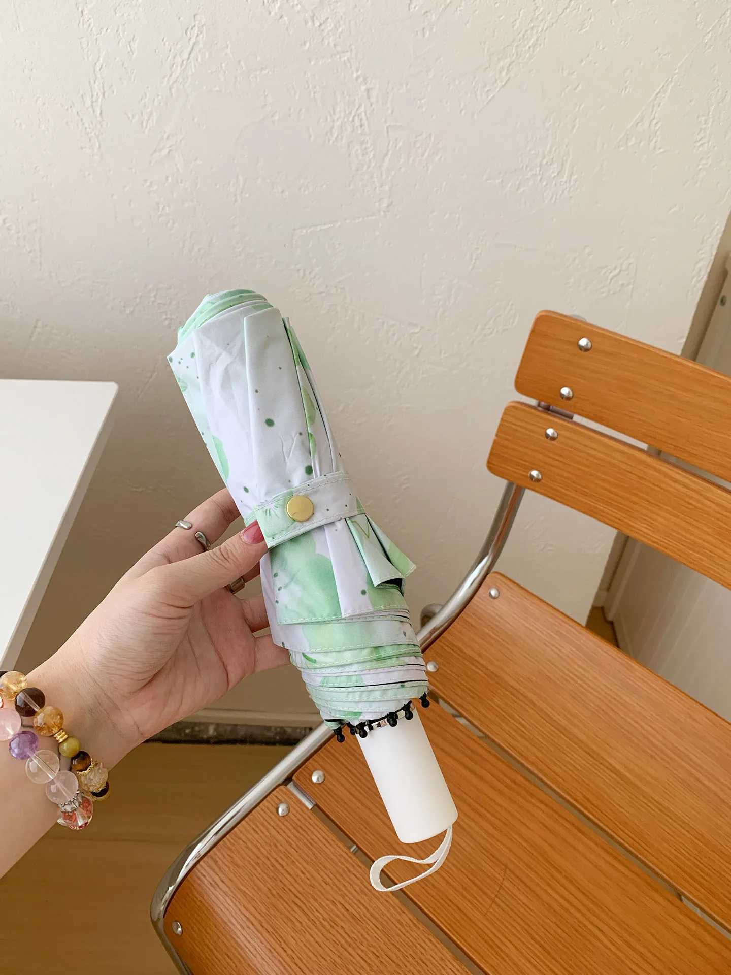 1Pc New Womens 70 off-Rib Umbrella Dual-Use for Sun and Rain Green Painted Theme Design Lightweight Suitable for Shopping Outdoor Sunshade Surprise Gi