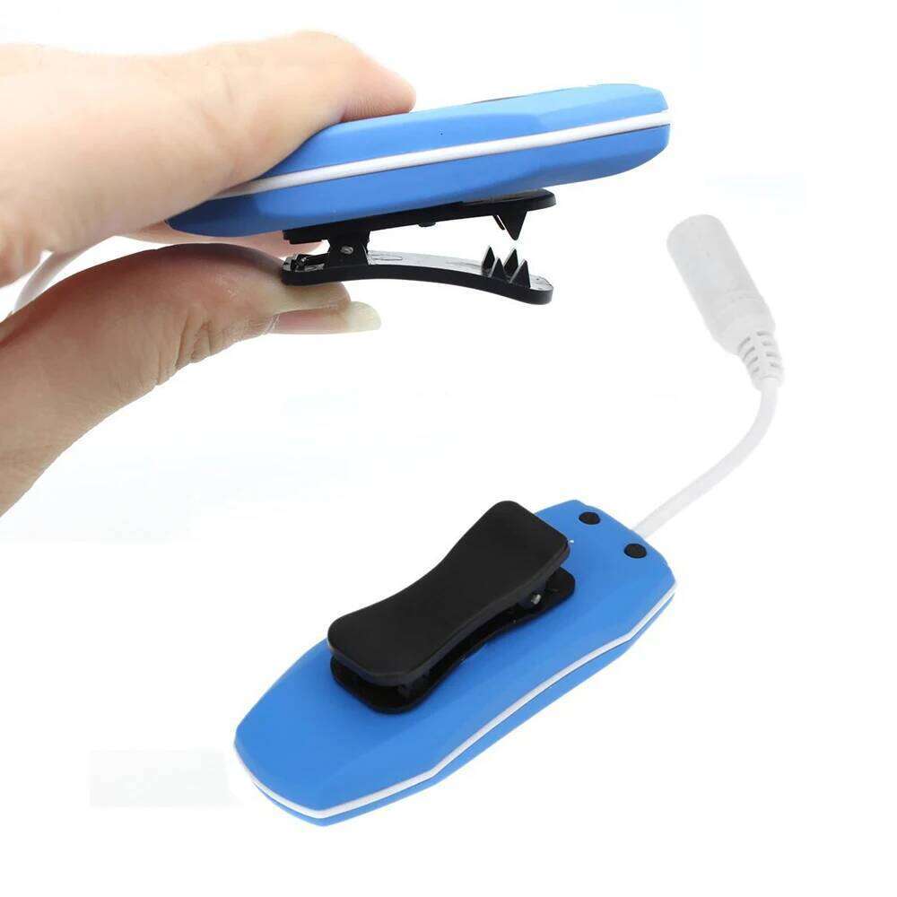003 Waterproof Ipx8 Clip Mp3 FM Radio Stereo Sound 4G/8G Swimming Diving Surfing Cycling Sport Music Player
