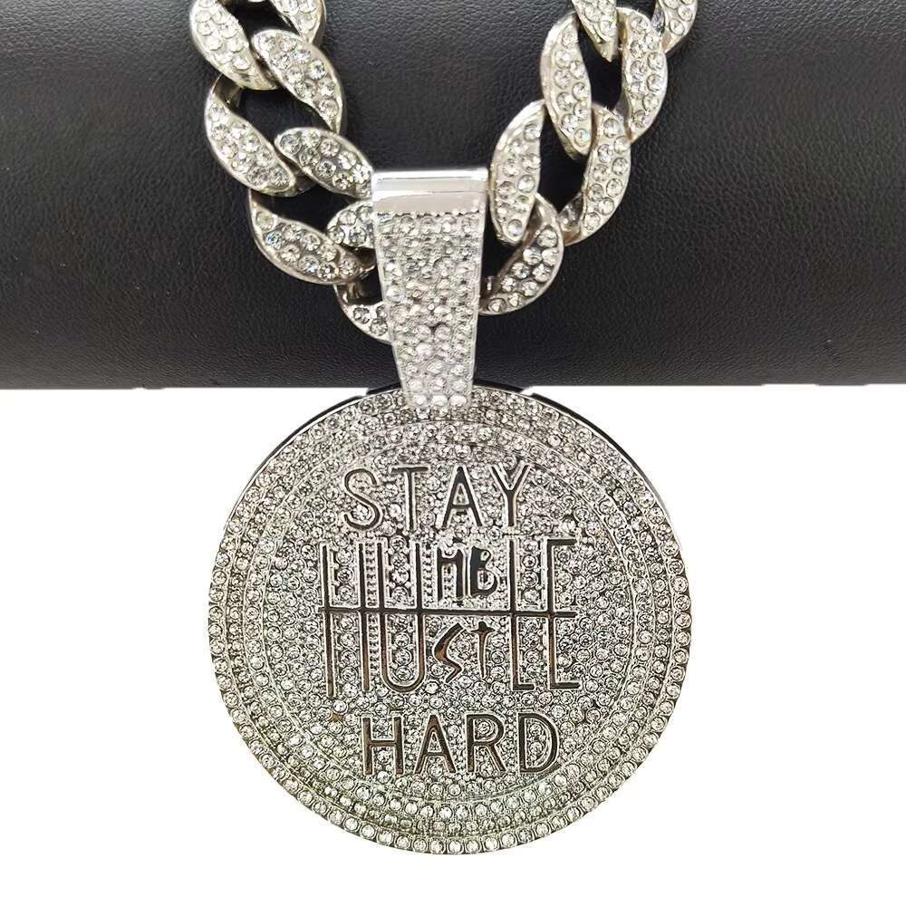 DHcollections Miami Chain Necklace With Pearl - Alloy Pendant For Various Ocns