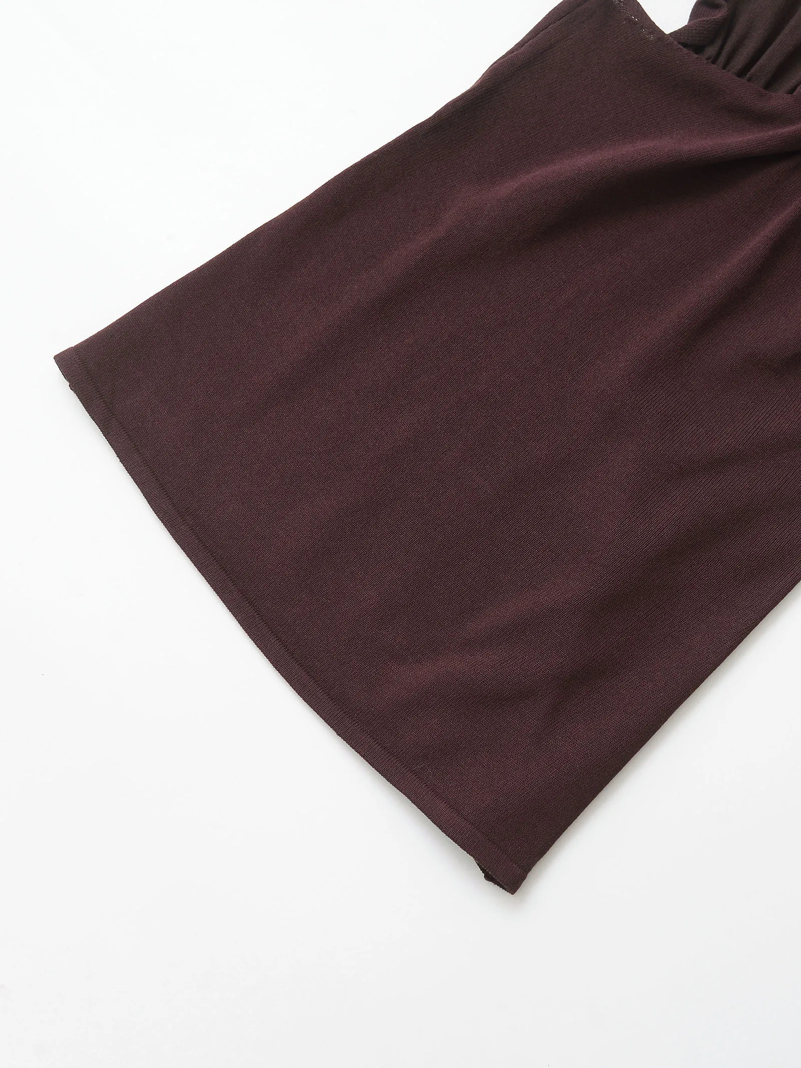 Spring Arrivals Womens Clothing Gold-embellished Wide Shoulder Fashion Temperament Halter Neck Knit Top 250417