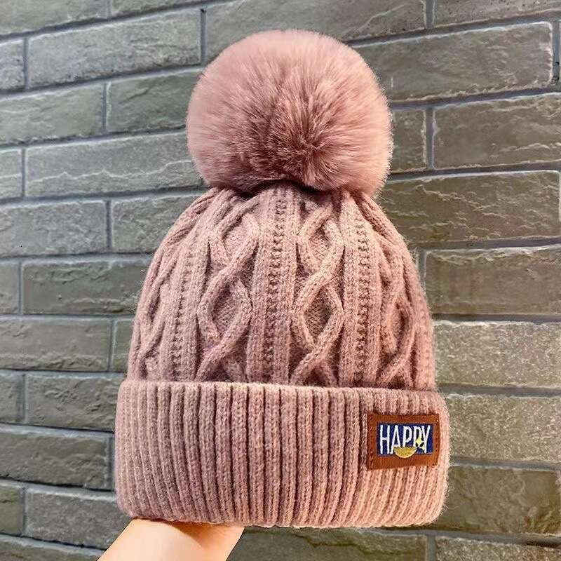 Fashionable and Warm Winter New Knitted Hat with Thick Warm Cover, Solid Color and Sweet Knitted Hat