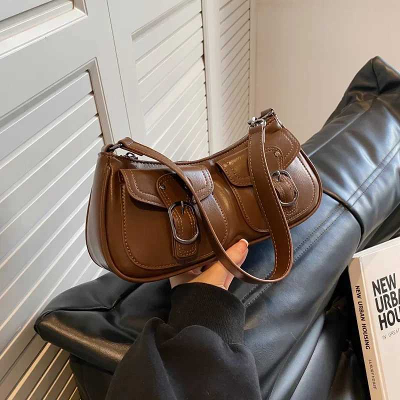 Fashion Leather Shoulder Armpit Bag for Women 2023 Tend Female Simple Small Pocket Design Underarm Handbags and PursesW251115