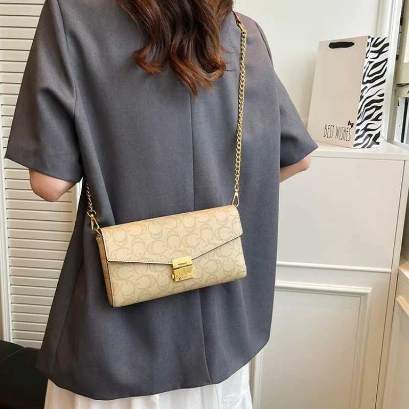 Womens Retro Cross Body Bag for Daily Use WorkPortable Underarm Handbag with Presbyopic Printing Fashionable Commuting TravelW251117