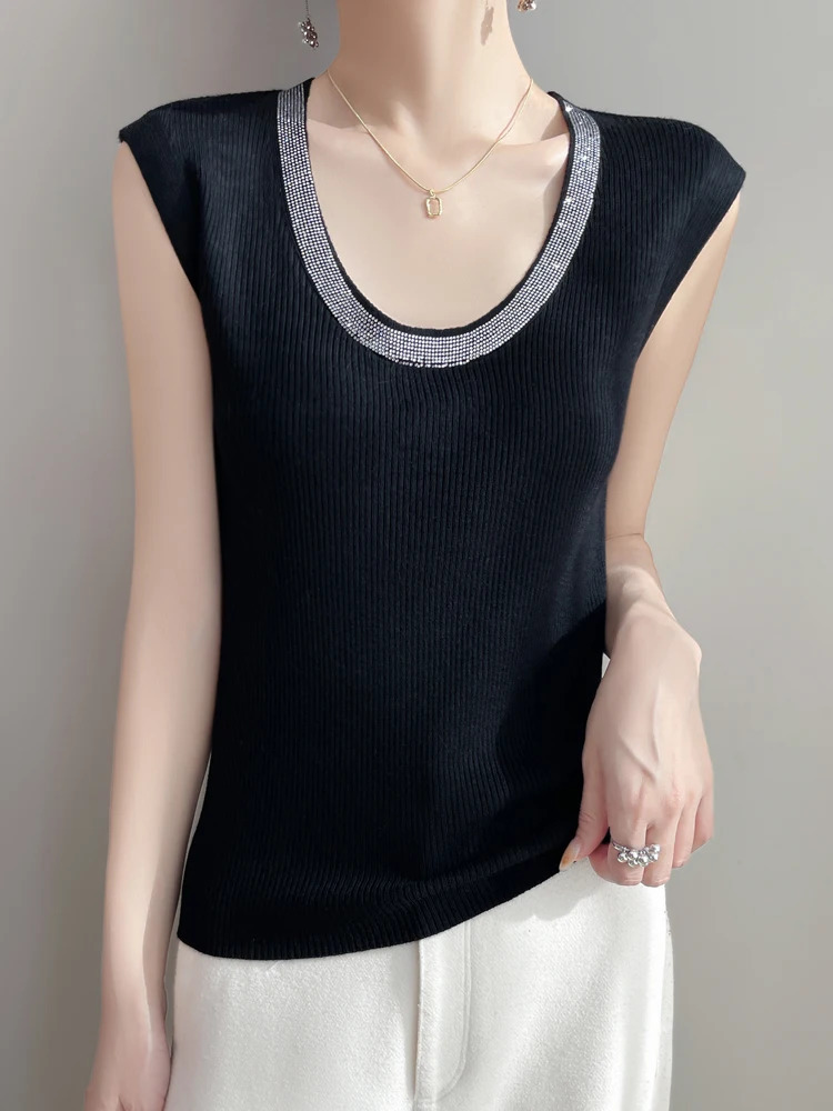 Sleeveless knitted Vest for Women Fine Spun Wool 2025 Spring/Summer U-neck Diamond Tops Fashion Fit Temperament Tank 250417