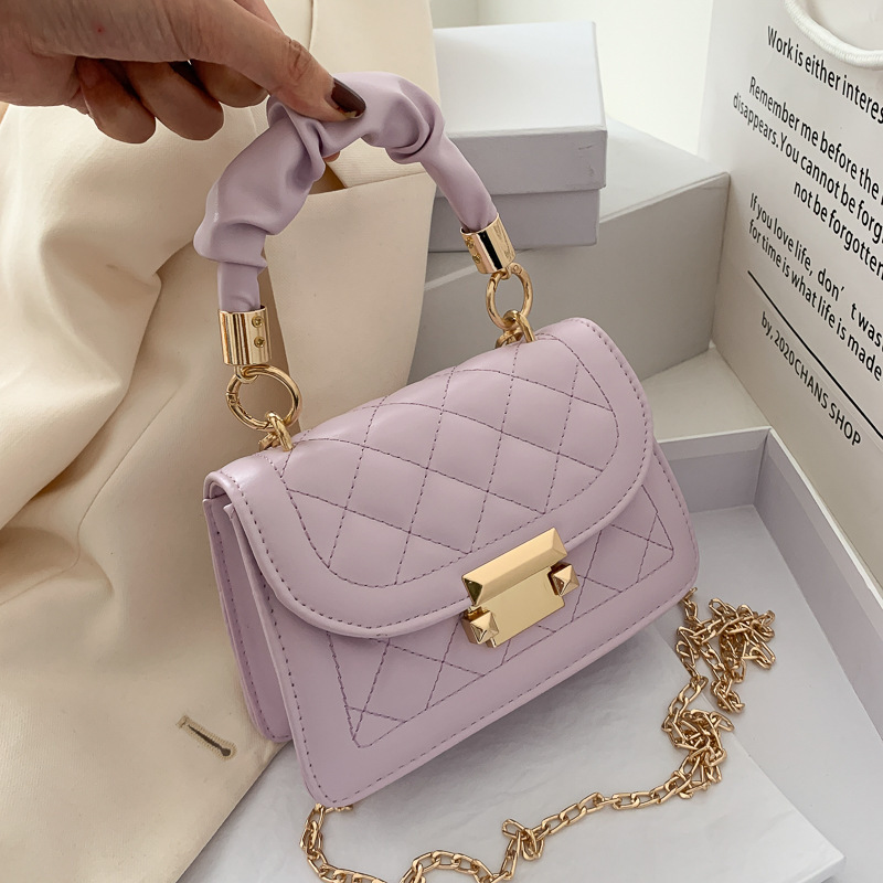 Stylish Korean-Inspired Compact Women's Handbag Versatile Chain Messenger Bag for Everyday Use Design bags