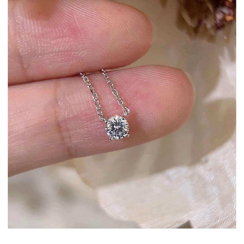 DHCollections Silver Zirconia Elegant Pierced Necklace Chocker Women