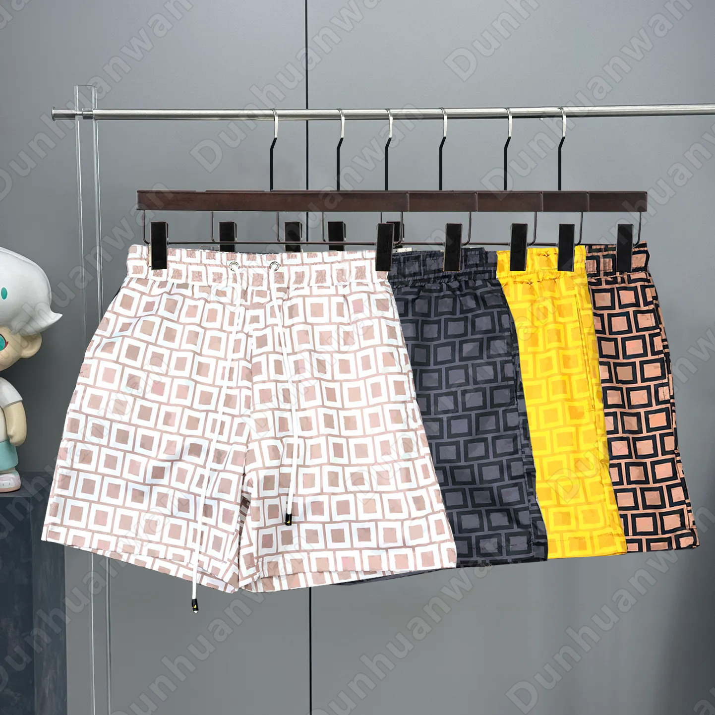 Mens Designer Shorts Summer Luxury Brand Fashion Loose High-Quality Street Clothing Quick Drying Swimsuit Printing Board Beach Pants Men Swim Shorts