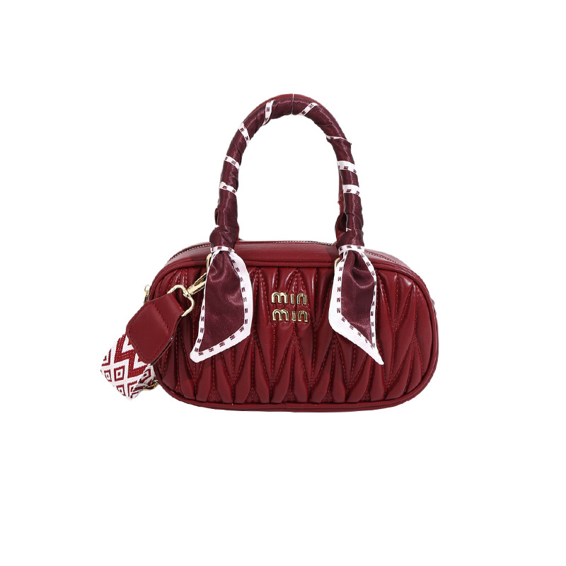 designer bag 2025 new Exquisite small handbag for women with wide shoulder straps ripple stitching fashionable and versatile single-shoulder high-qual