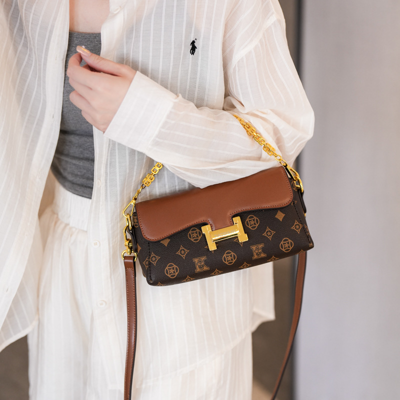 Designer Bag Luxury Bag The Small Is Versatile Elegant Chain For Women Stylish Underarm And Shoulder Bag A Single Shoulder Crossbody S Hot