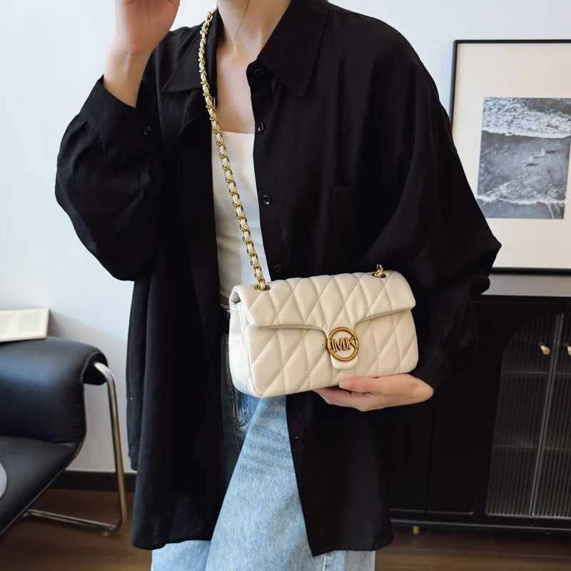 2026 New Small Square Chain Bag - Crossbody/Shoulder Purse Minimalist Lightweight Design Stylish Niche Handbag for WomenW251117