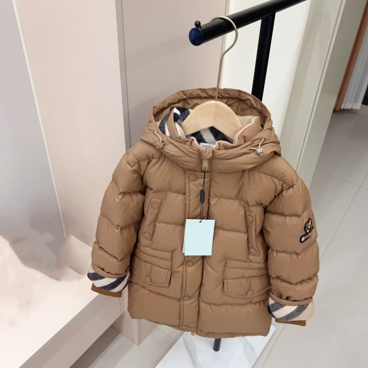 Luxury Down Coat Kids Designer Clothing Jackets Boy Girls Outwear Down Jacket Autumn Winter Puffer Childrens Cotton Coats Tops D12