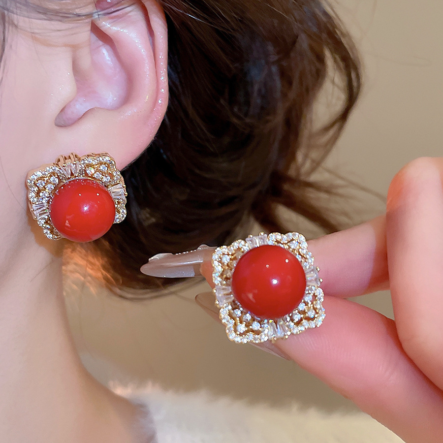 Silver Needle Zircon Pearl Geometric Square Stud Fashion Retro Niche Exquisite Light Luxury High-end Feel Earrings for Women - view 6