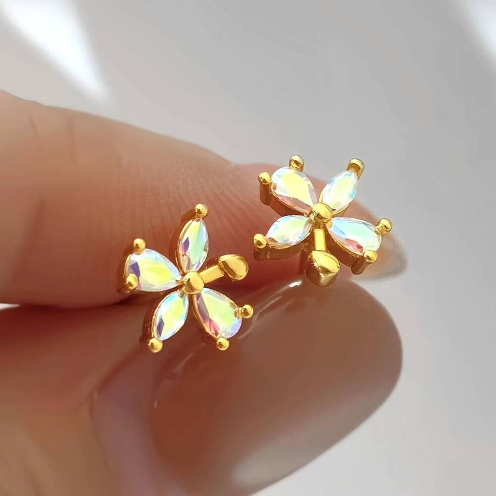 Wholesale Elegant Floral S925 Sterling Silver Stud Earrings Gold Plated with Zircon Stone Cute Style for Anniversary and Party