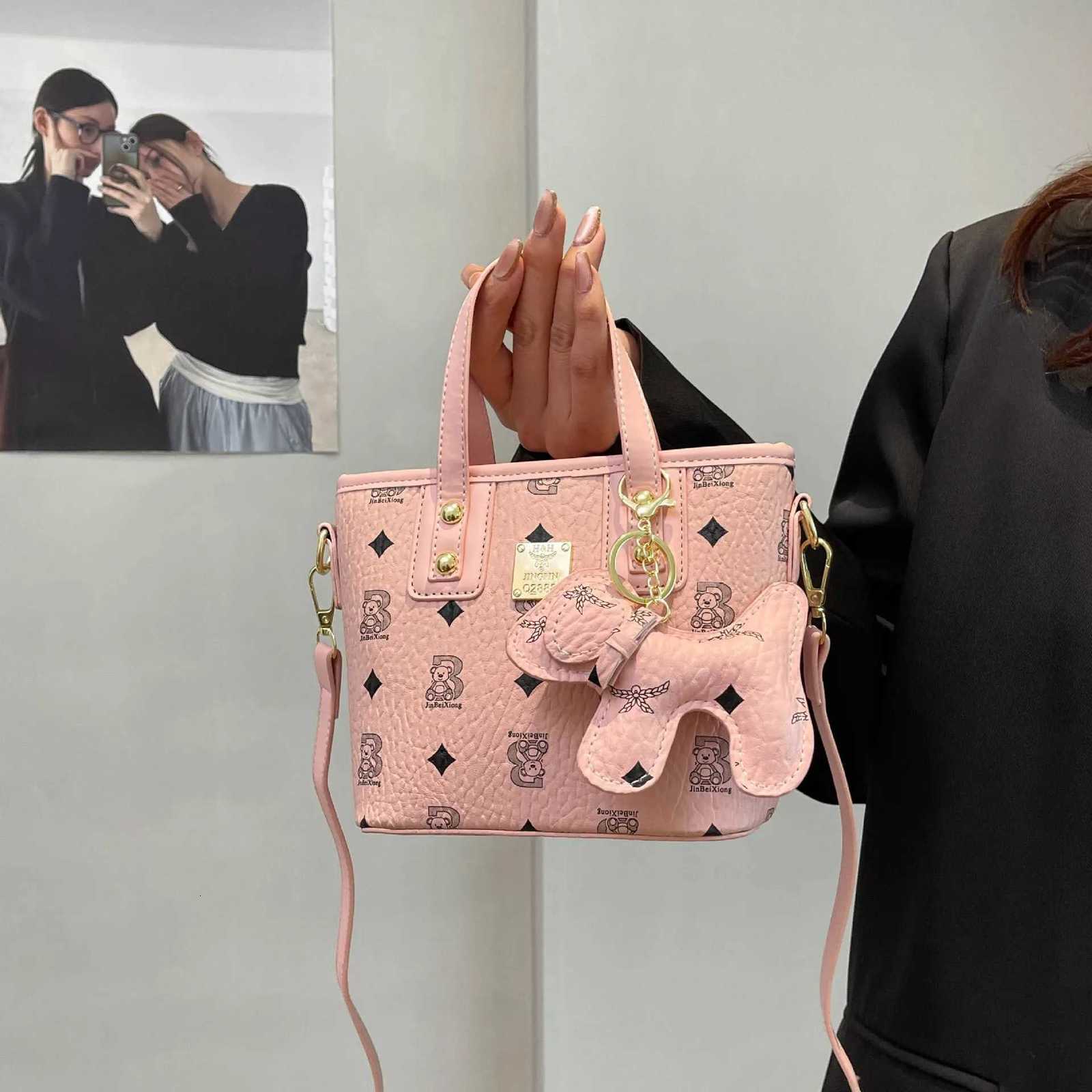 Designer Inspired Tote Bag for Women Spring Summer 2025 Printed Crossbody Purse Multi-way Carry Fashion Aesthetic Shoulder BagW251117