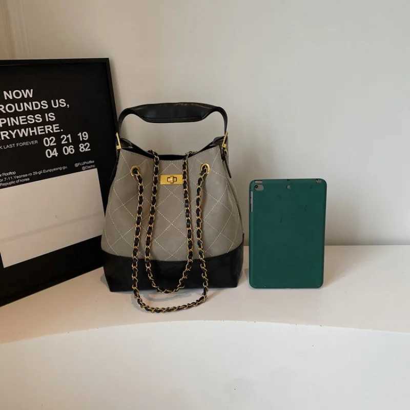 Popular Elegant Womens Crossbody Bag From Luxury Brand Famous Designer Leather Shoulder Messenger DailyW251117