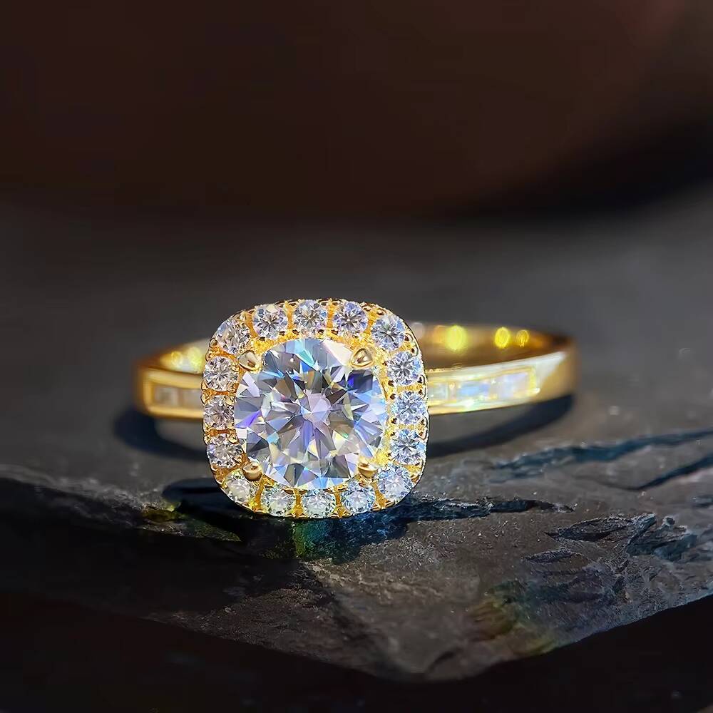 Ready to Ship 925 Sterling Silver VVS Moissanite Engagement Wedding Ring Fine Rings with Synthetic Gemstone for Women