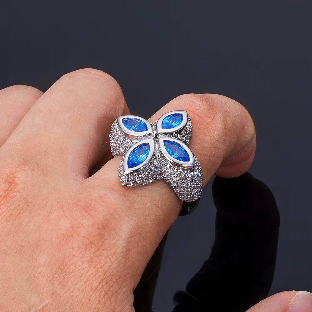 Moissanite Hip Hop Jewelry Gold Plated Four Leaf Zircon Ring Womens Trendy Bling Green Blue Gemstone Flower Shape Iced Out Ring