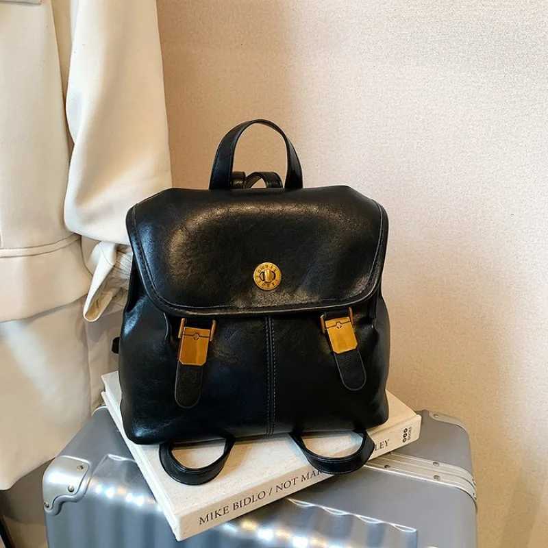 High-End Casual Leather Clutch Bag For Women With Trendy Letter And Fashionable Everyday UseW251117