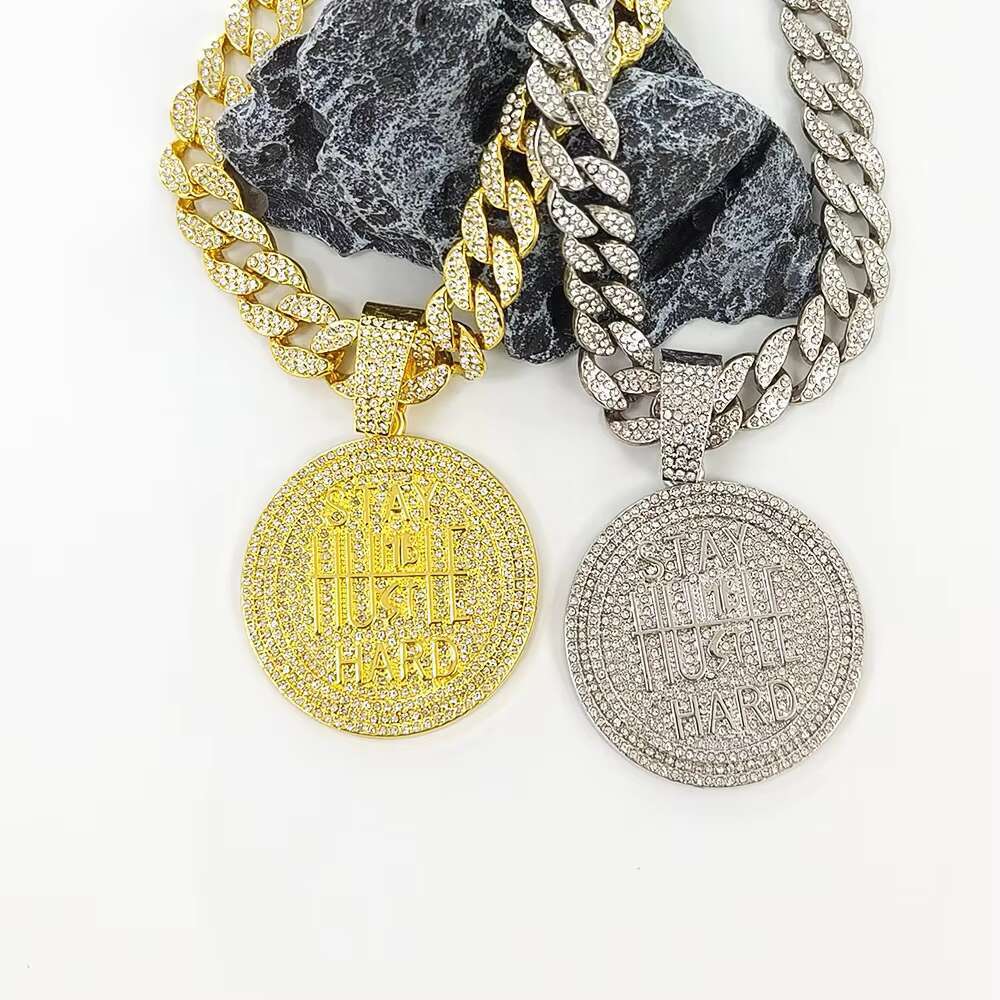 DHcollections Miami Chain Necklace With Pearl - Alloy Pendant For Various Ocns