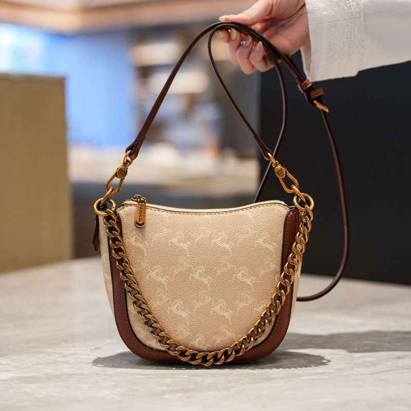 Free shipping new printed shoulder crossbody bag chain temperament handbag handbag texture small bag 2025s hot