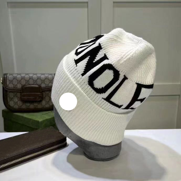 Winter knitted beanie designer cap fashionable bonnet dressy autumn hats for men skull outdoor womens hat cappelli travel skiing wholesale price Knitted hat hot P9-2