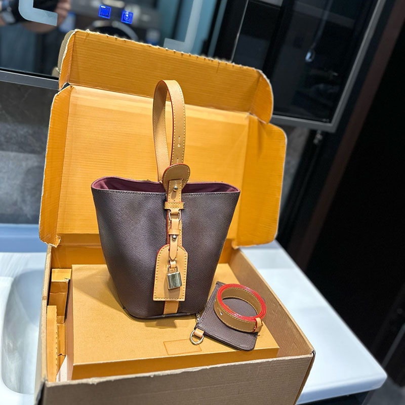 luxury All In BB Handbag Womens Designer bag Luxurys Handbags Bucket bag Vintage Tote Bag Fashion Wallet Shoulder Bag Crossbody Shopping bags 17x18cm