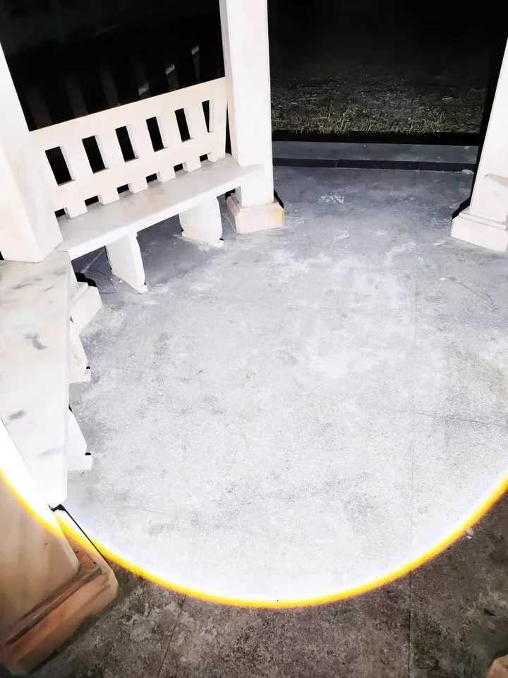 Diving flashlight charging strong light XHP70 focusing long flashlight waterproof night diving lighting without battery M251117