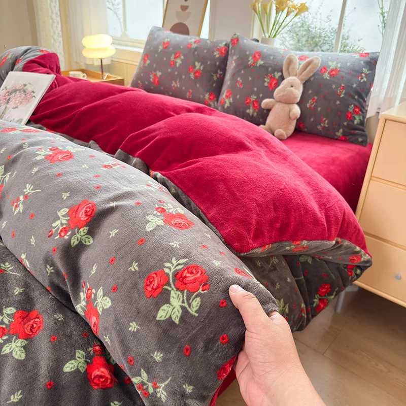 2025 new high-end milk fleece four-piece set bed sheet quilt cover autumn heat storage warm fleece bedding three-piece setM251118