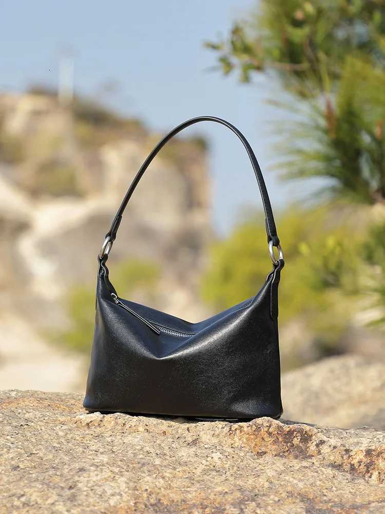 YANATARI Soft leather Dumpling bag leather bag Soft Leather Large Capacity minimalist Crossbody bag women female luxury FashionW251118