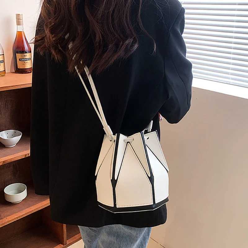 New Bucket Bag Fashion WomenS Handbag Pu Folding Bucket Bag Drawstring Crossbody BagW251118