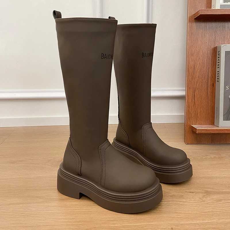 Fashion Long Boots for Wen Flats Platform Fion Dress Shoes Designer Knee High Winter Boots 2025 New Goth Botas Para Mujer Y251118