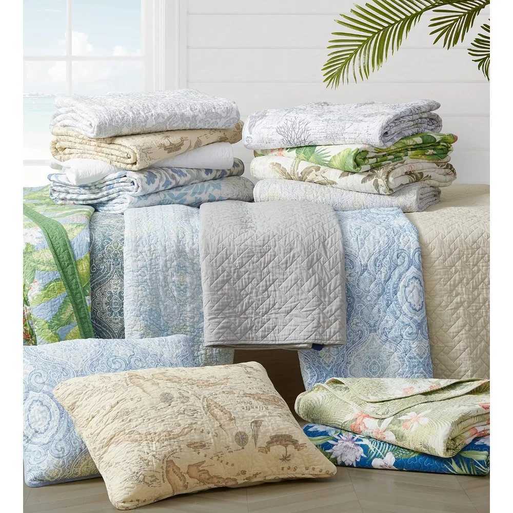 King Quilt Set Soft Reversible Woven Bedding with Matching cases Medium Weight for Year Round ComfortM251118