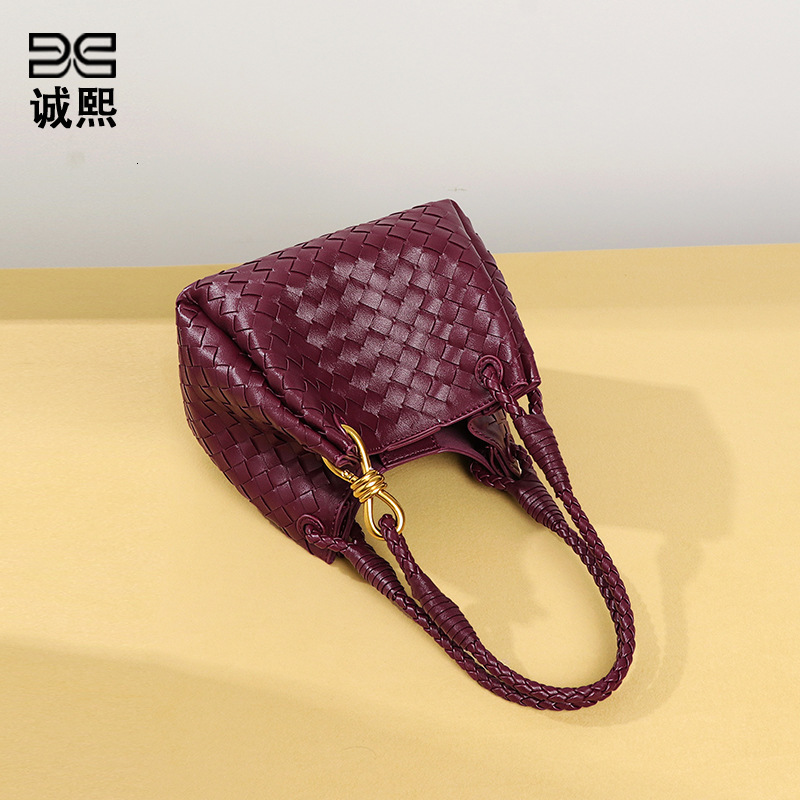 2025 Personalized Versatile Woven Bucket New Style Hand-Carrying Parachute Crossbody Women's Two-Piece Set Mother-Child One-Shoulder Underarm Bag