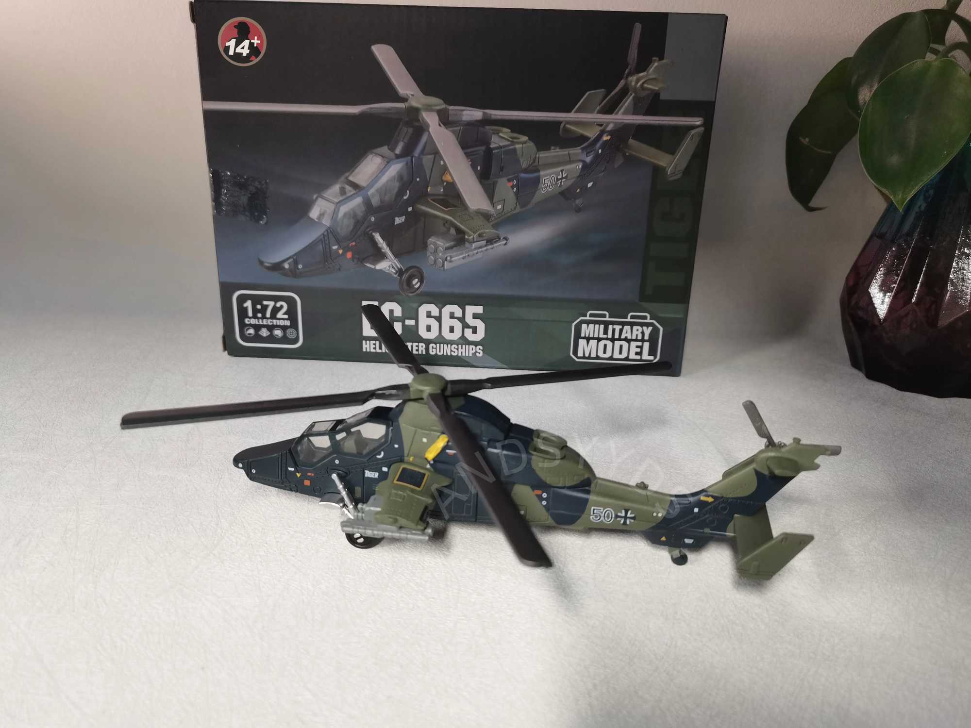 Plastic 1/72 Modern Die-Cast Fighter Toy ABS Model EC-665 Assembled Educational Display Collection Plane Kits To Build Gift C251118