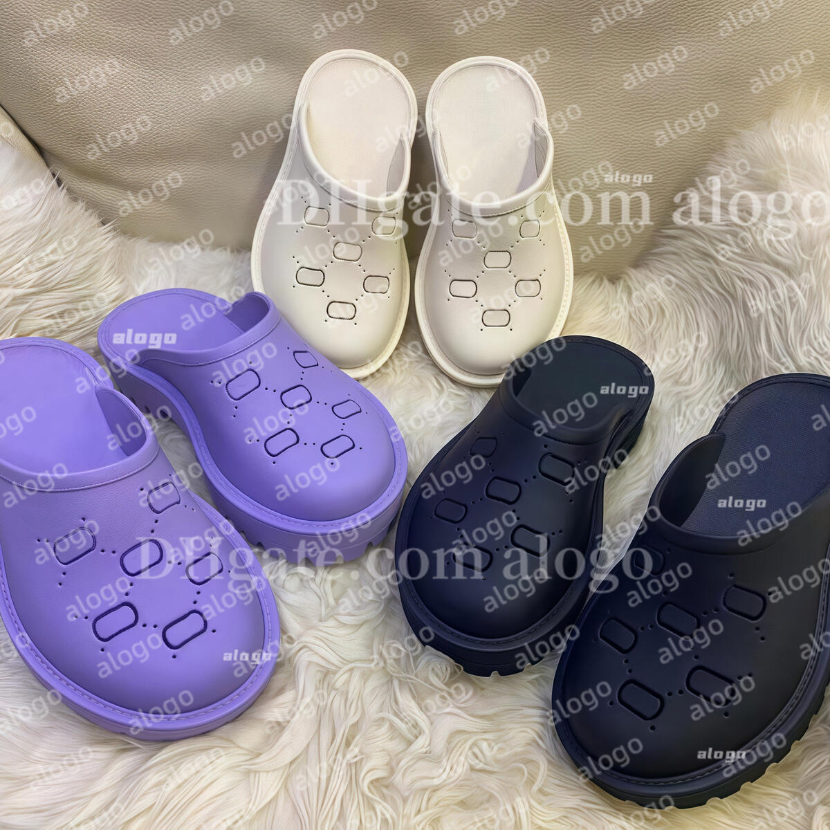 Perforated Designer Sandals Luxury Platform Slide Hollow Pattern Slippers Transparent Materials Sandal Rubber Flats Slipper a0a