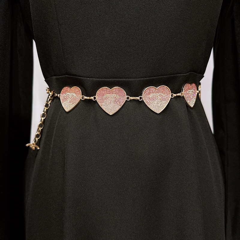 Belts Designer Chain Belt Gold Metal Pink Heart Diamond Letter Waistband Vintage Belts Women Gold Versatile Light Luxury Waist Chains Belts