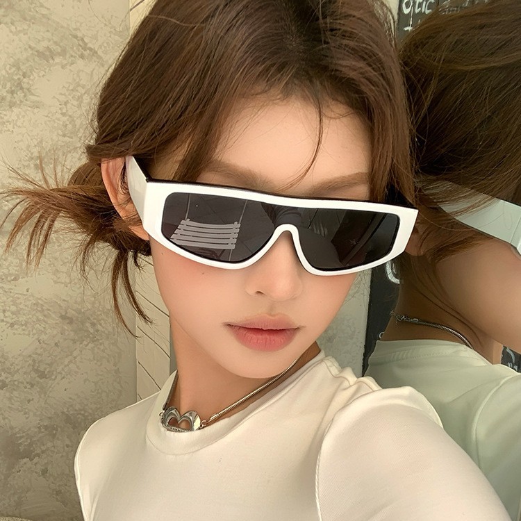 Designer Sunglasses For Women Men Sunglasses Fashion Classic Sunglasses Luxury Polarized Goggle Pilot PC Frame Oversized UV400 Eyewear P80790